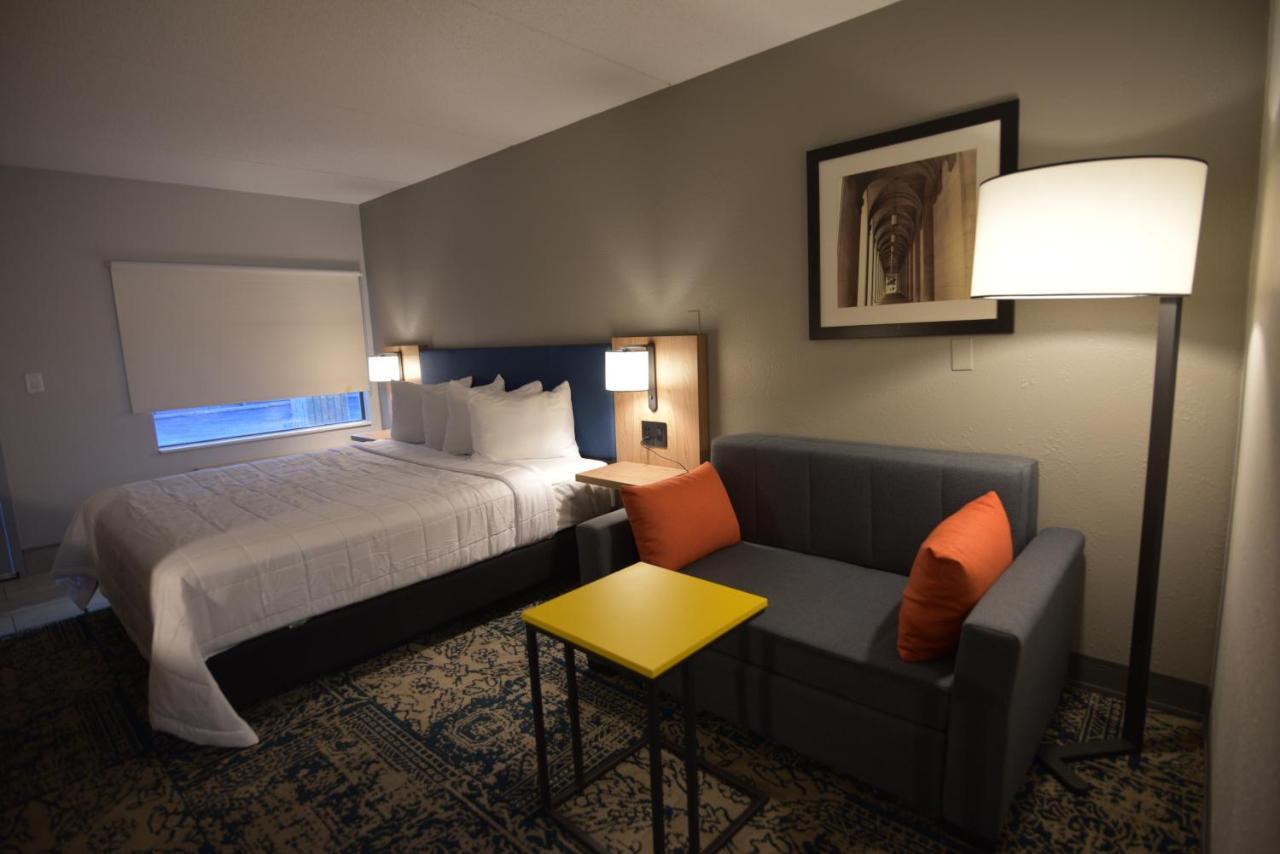 Baymont By Wyndham Pine Grove I-81 Hotel Bagian luar foto