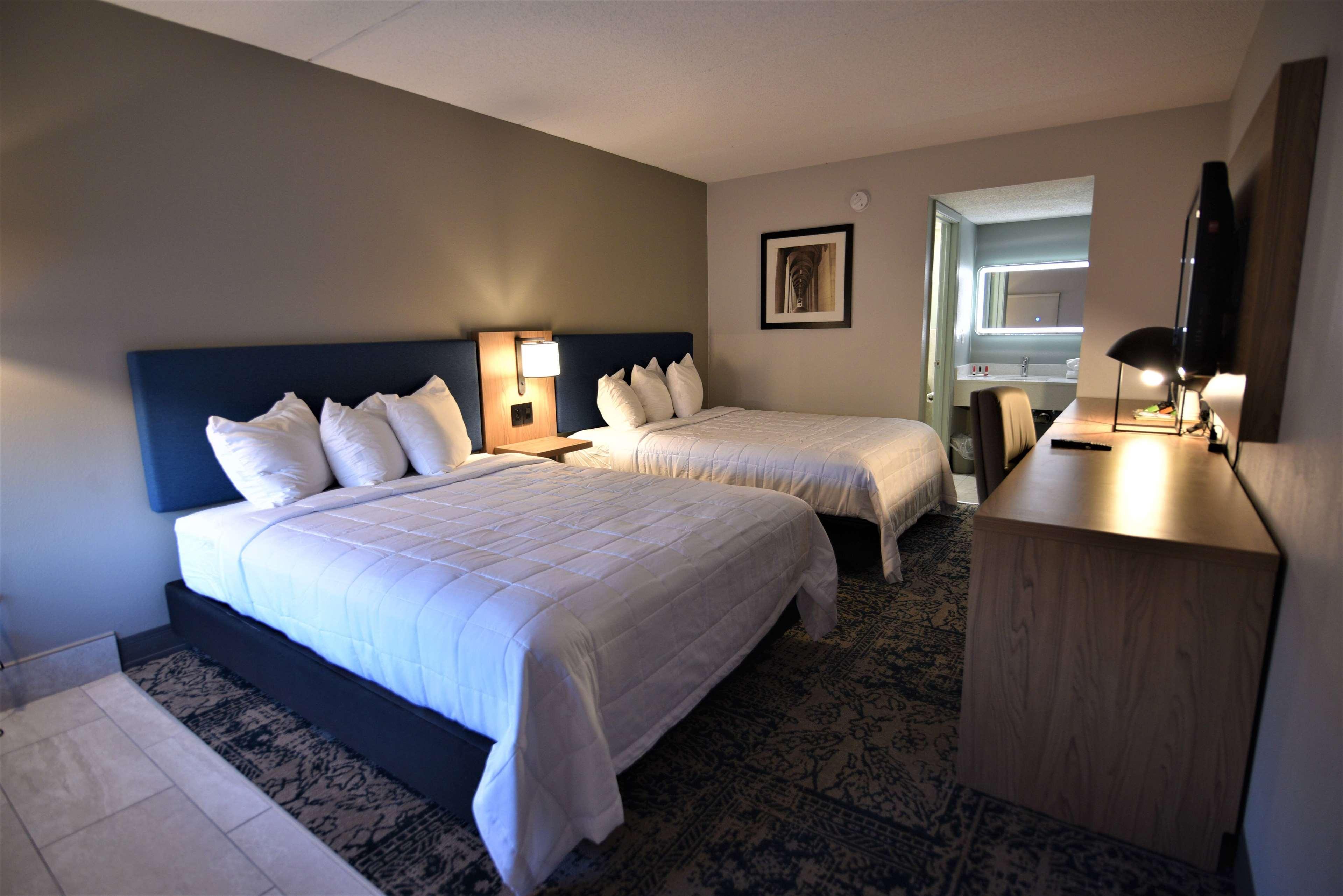 Baymont By Wyndham Pine Grove I-81 Hotel Bagian luar foto