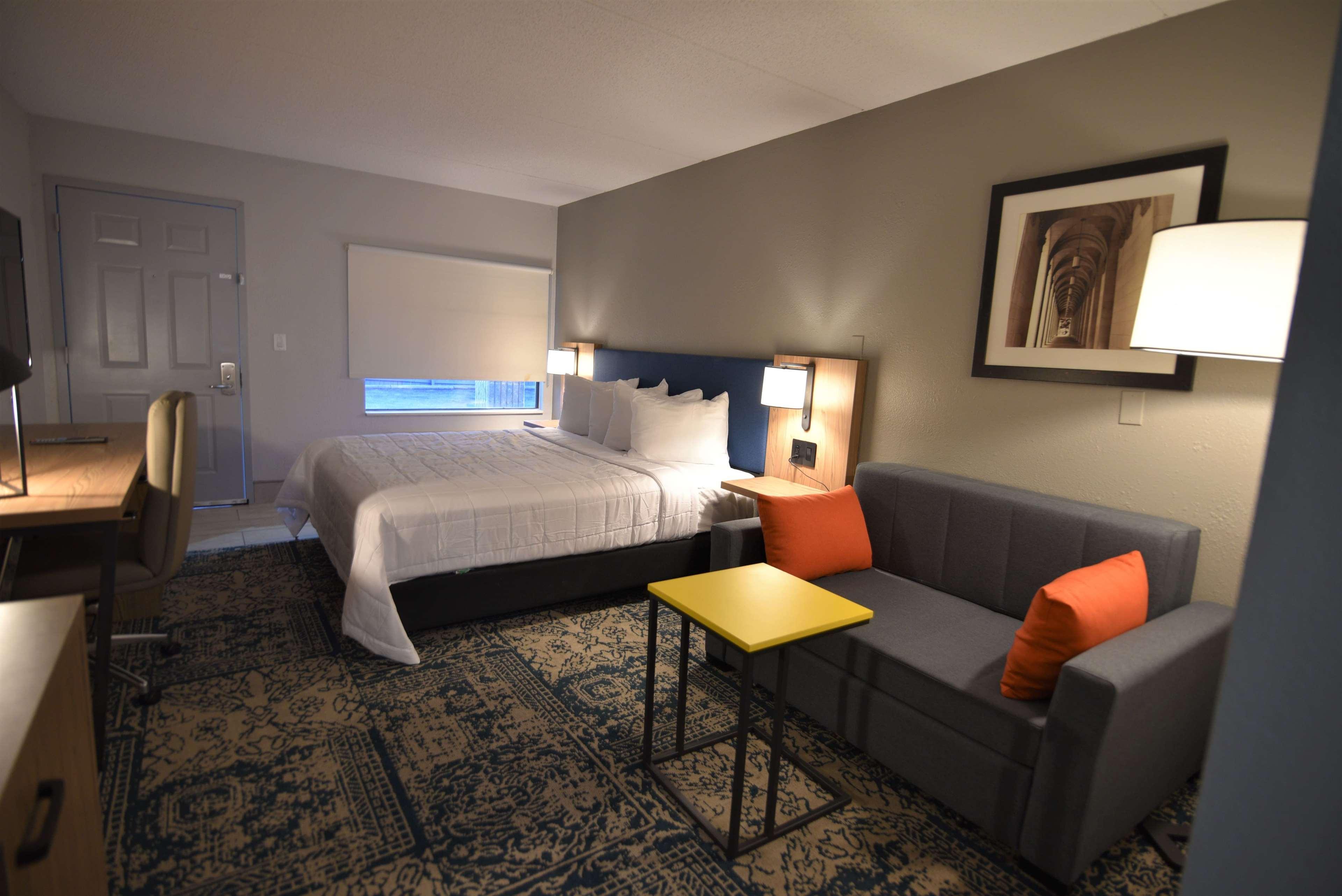 Baymont By Wyndham Pine Grove I-81 Hotel Bagian luar foto