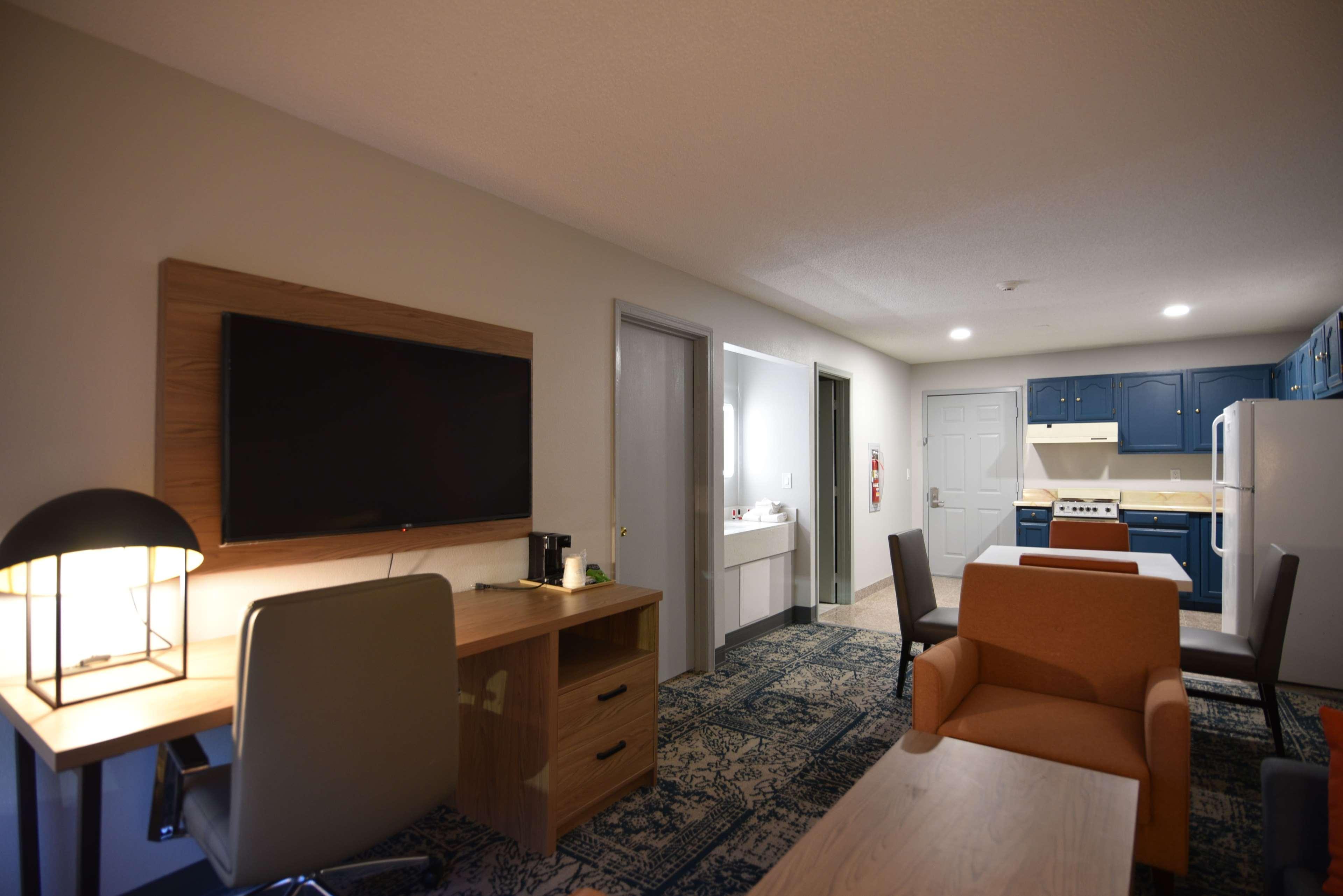 Baymont By Wyndham Pine Grove I-81 Hotel Bagian luar foto