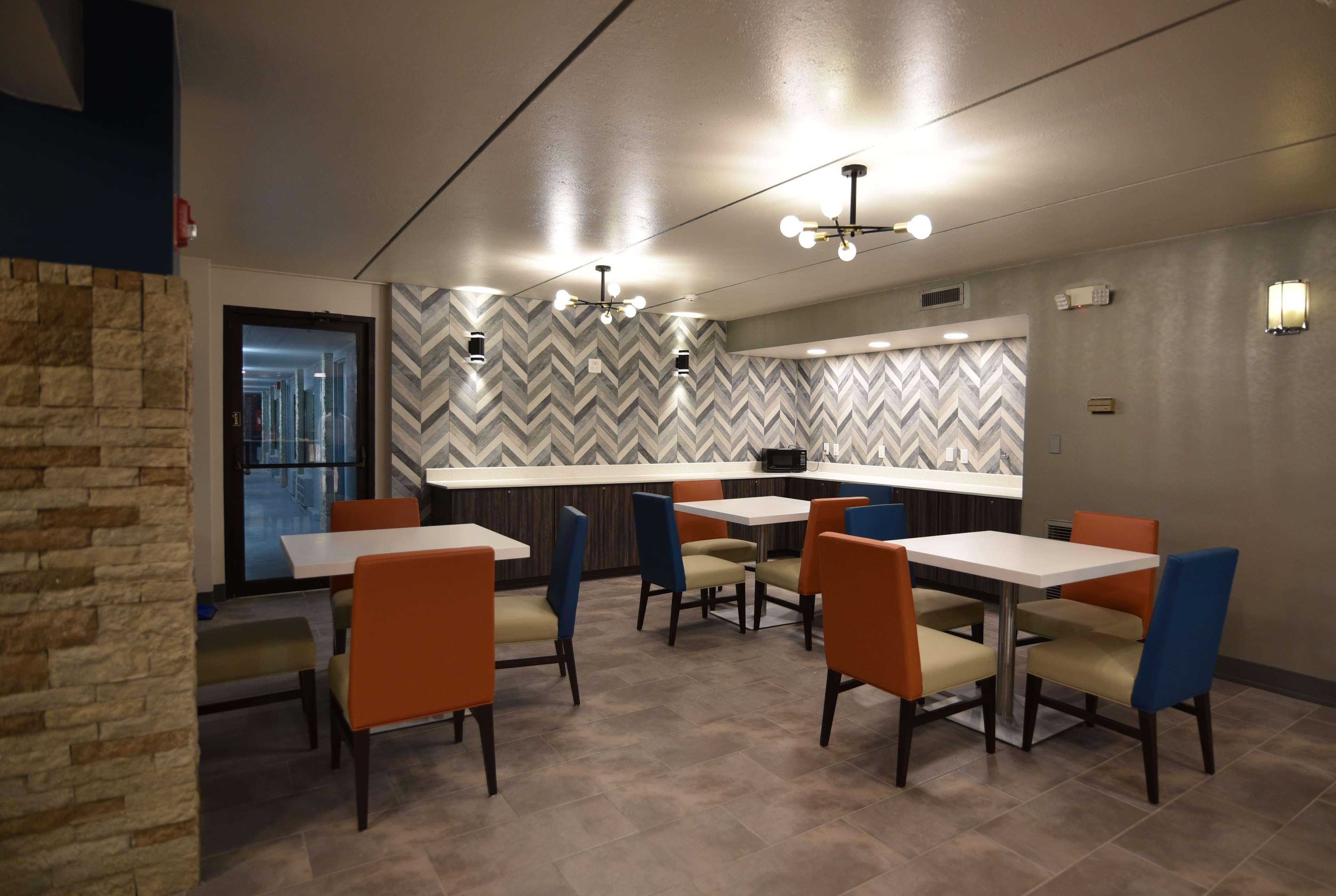 Baymont By Wyndham Pine Grove I-81 Hotel Bagian luar foto