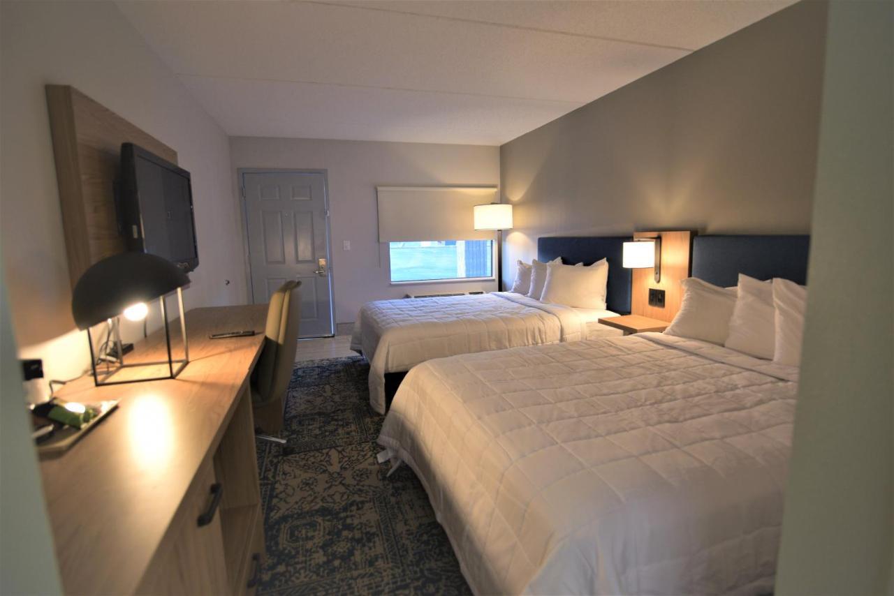 Baymont By Wyndham Pine Grove I-81 Hotel Bagian luar foto